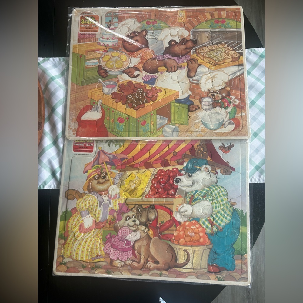 Little sniff it's scratch sniff 1983 Western Publishing Company puzzle bundle - Picture 1 of 5